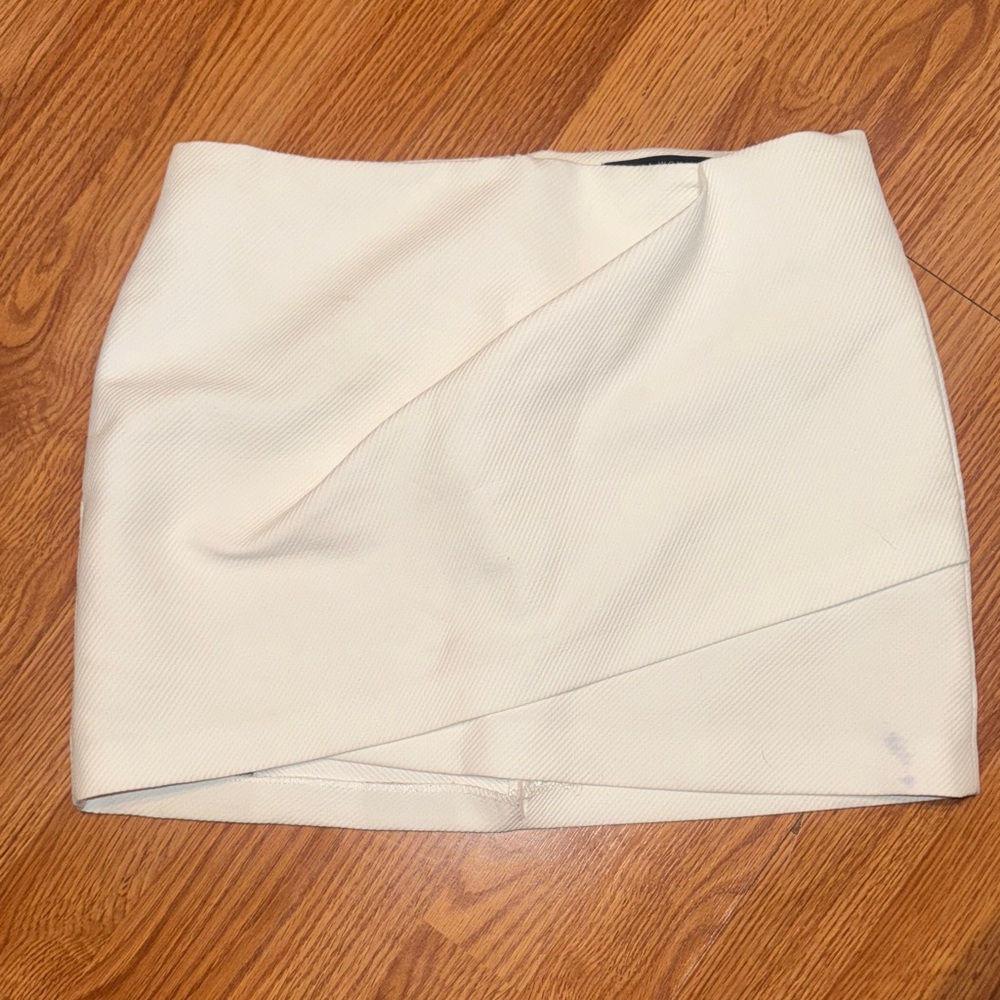 Zara Cream Mini Skirt